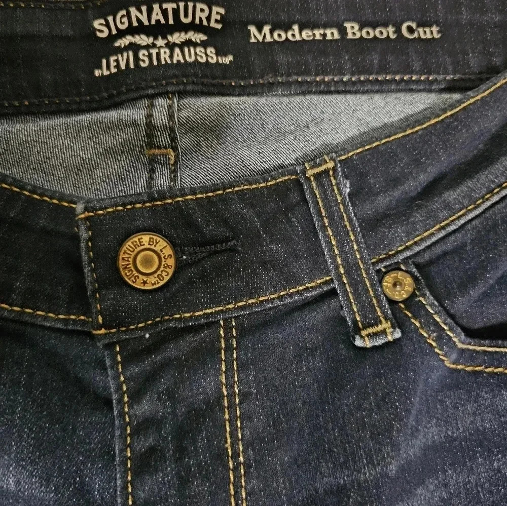 Signature Levi Strauss Jeans 33 X 32 NWOT - Picture 3 of 5